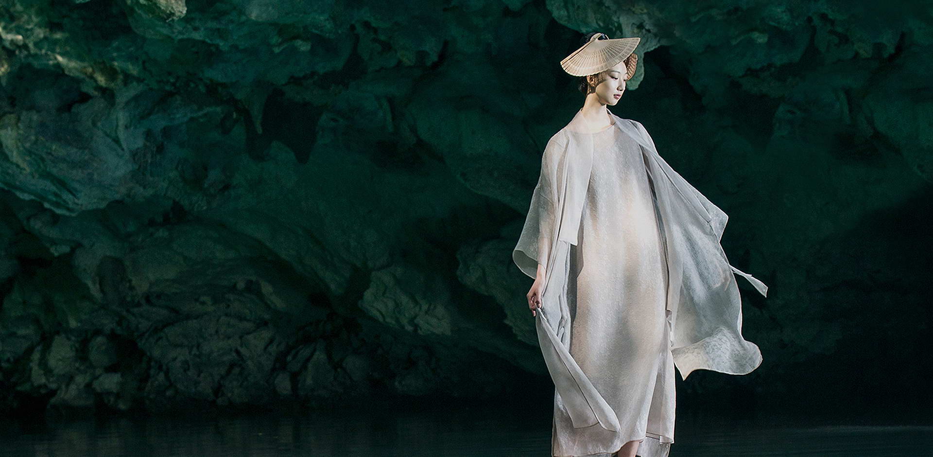 服裝網(wǎng)頁設(shè)計